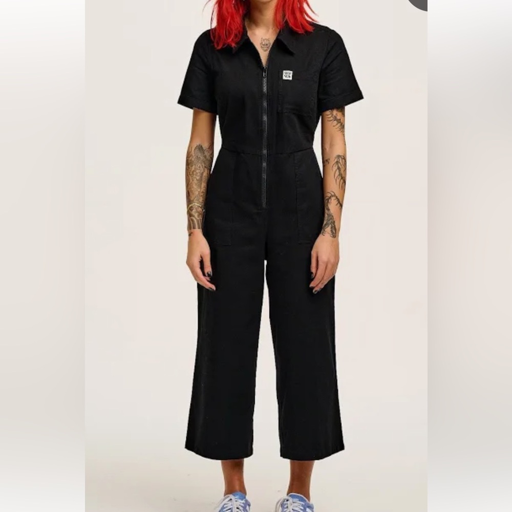 Lucy & Yak Black Collared Jumpsuit with Long Sleeves & Wide-Leg Pants
